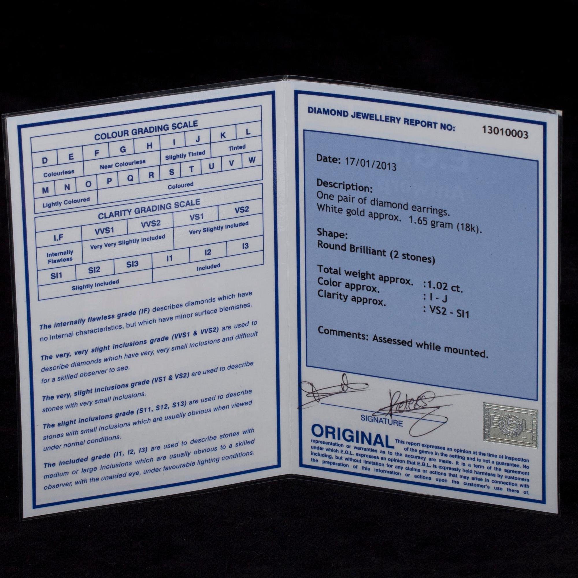 ÖRHÄNGEN, vitguld 18K, briljantslipade diamanter 1,02 ct. Intyg EGL. Vikt ca 1,65 g.