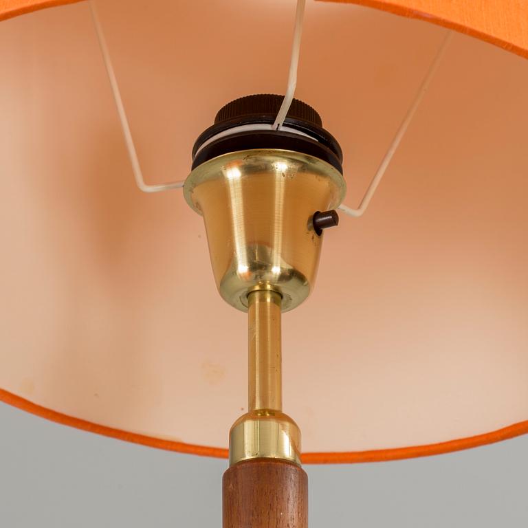 Two floor lamps in teak and brass from the 1960s/70s.