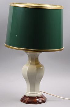 BORDSLAMPA, porslin.