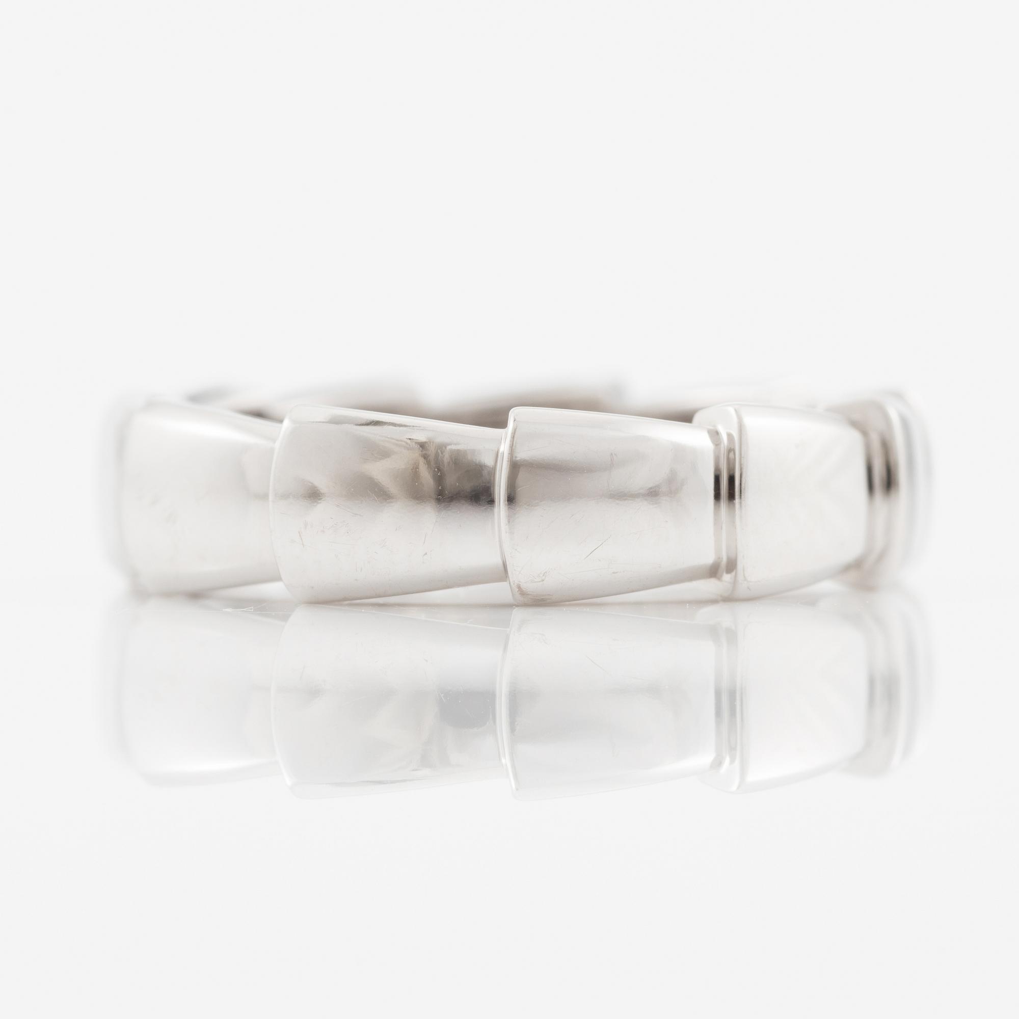 Bulgari ring "Viper" 18K white gold.