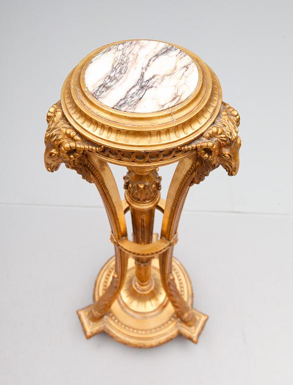 PIEDESTAL, empirestil, omkring 1900.