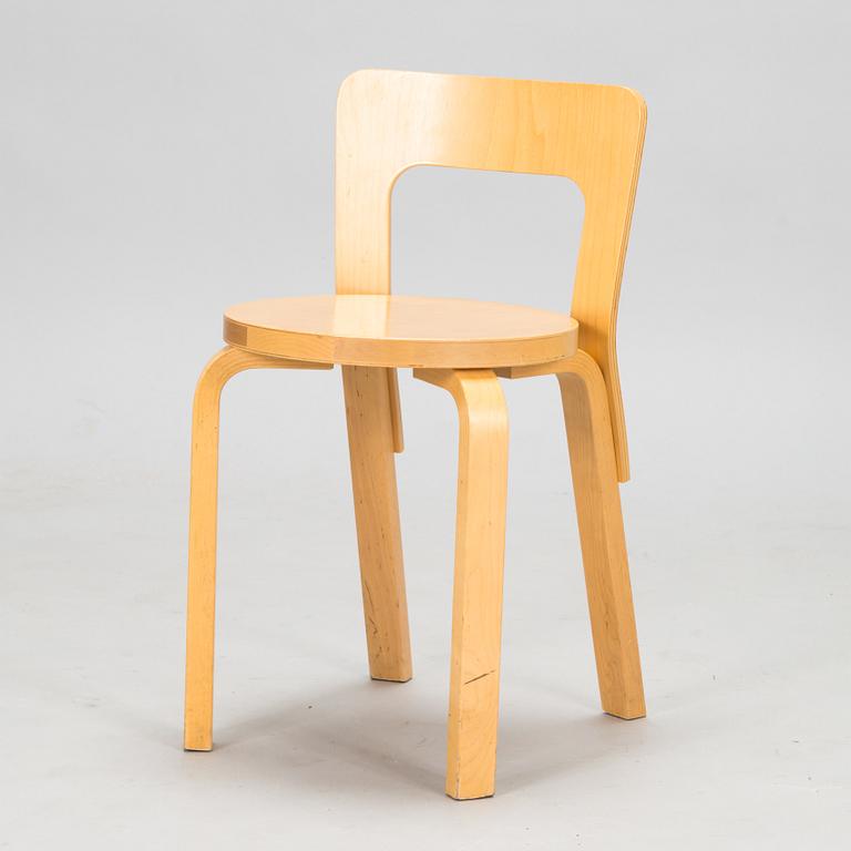 Alvar Aalto, a late 20th century '65' chair for Artek,