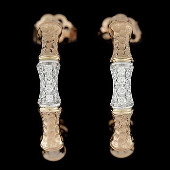 ÖRHÄNGEN, ett par, 18k roséguld med briljantslipade diamanter tot ca0,20ct. Vikt ca4g.