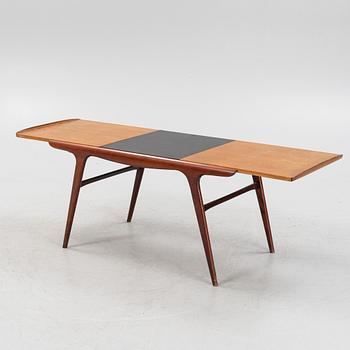 A teak veneered 'Expandette' coffee table, AB S Ljungqvists Möbelfabrik, Habo, 1950's.