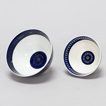 Ulla Procopé, a 46-piece set of 'Valencia' porcelain dinnerware for Arabia.