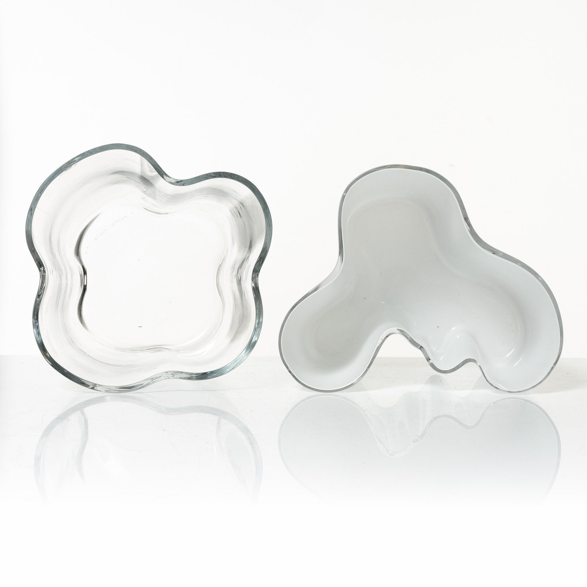 Alvar Aalto, vaser, 3 st och skål "Savoy", glas, samt fat och ljuslykta, Iittala.