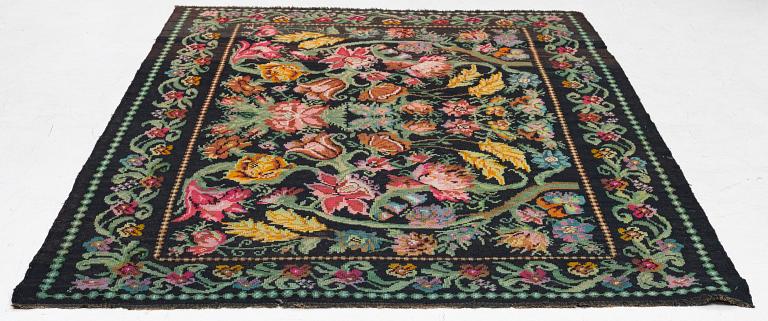 A Bessarabian kilim rug, c. 240 x 170 cm.