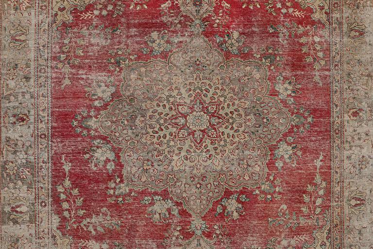 A carpet, Persian, Vintage Design, ca 335 x 240 cm.