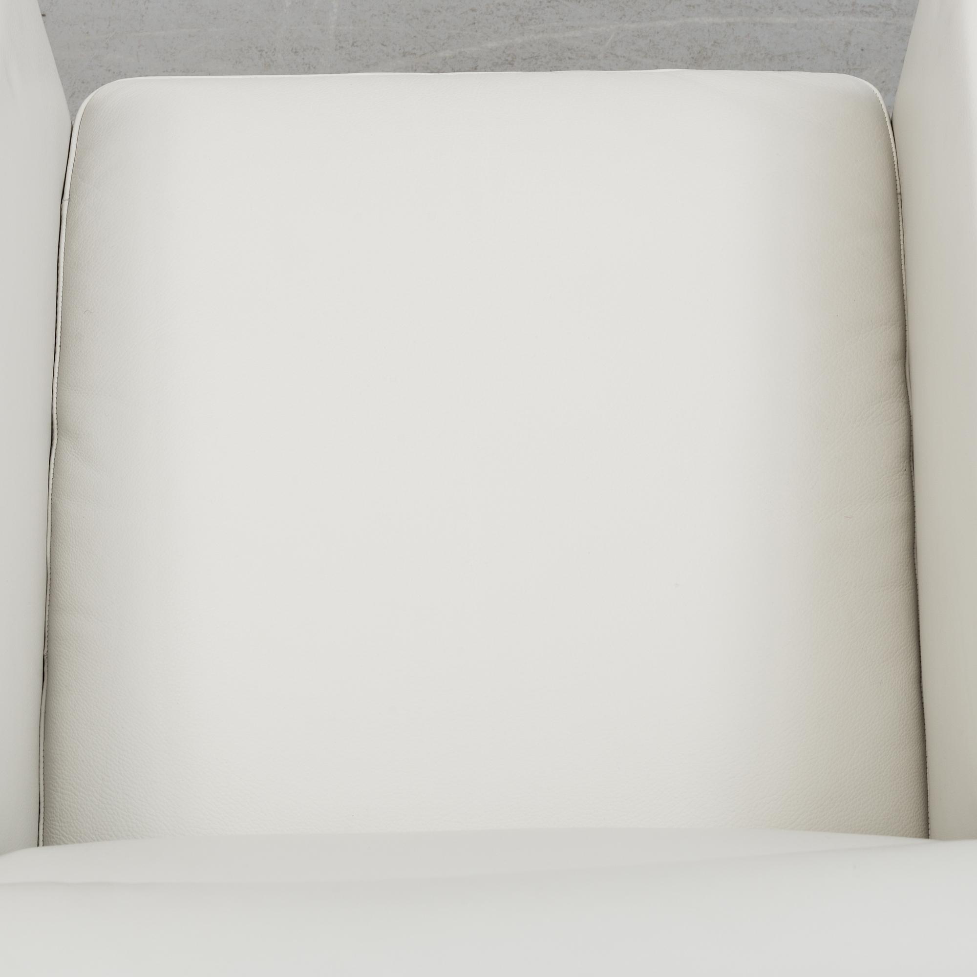 NATUZZI, fåtöljer, ett par, Italien, 2000-tal.