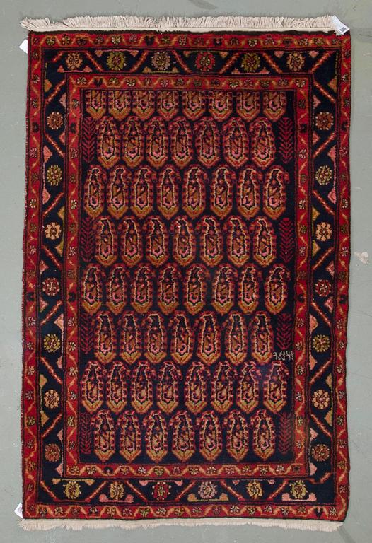 MATTA, old Hamadan-området, ca 203 x 135 cm.