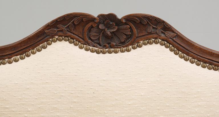 FÅTÖLJER, ett par. Frankrike, 1700-talets mitt. Louis XV.