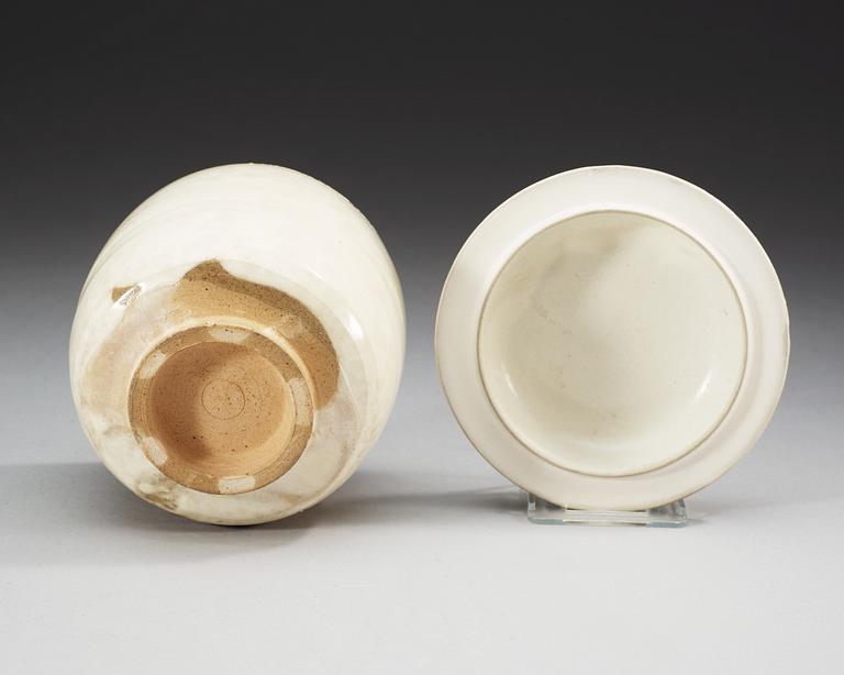 A white glazed jar with cover, Northern Song dynasty (960-1279).