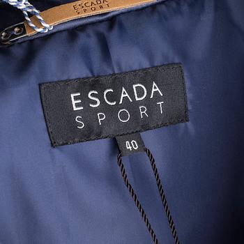 DUNJACKA, Escada Sport.