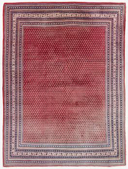 A Mahal carpet a. 324 x 239 cm.