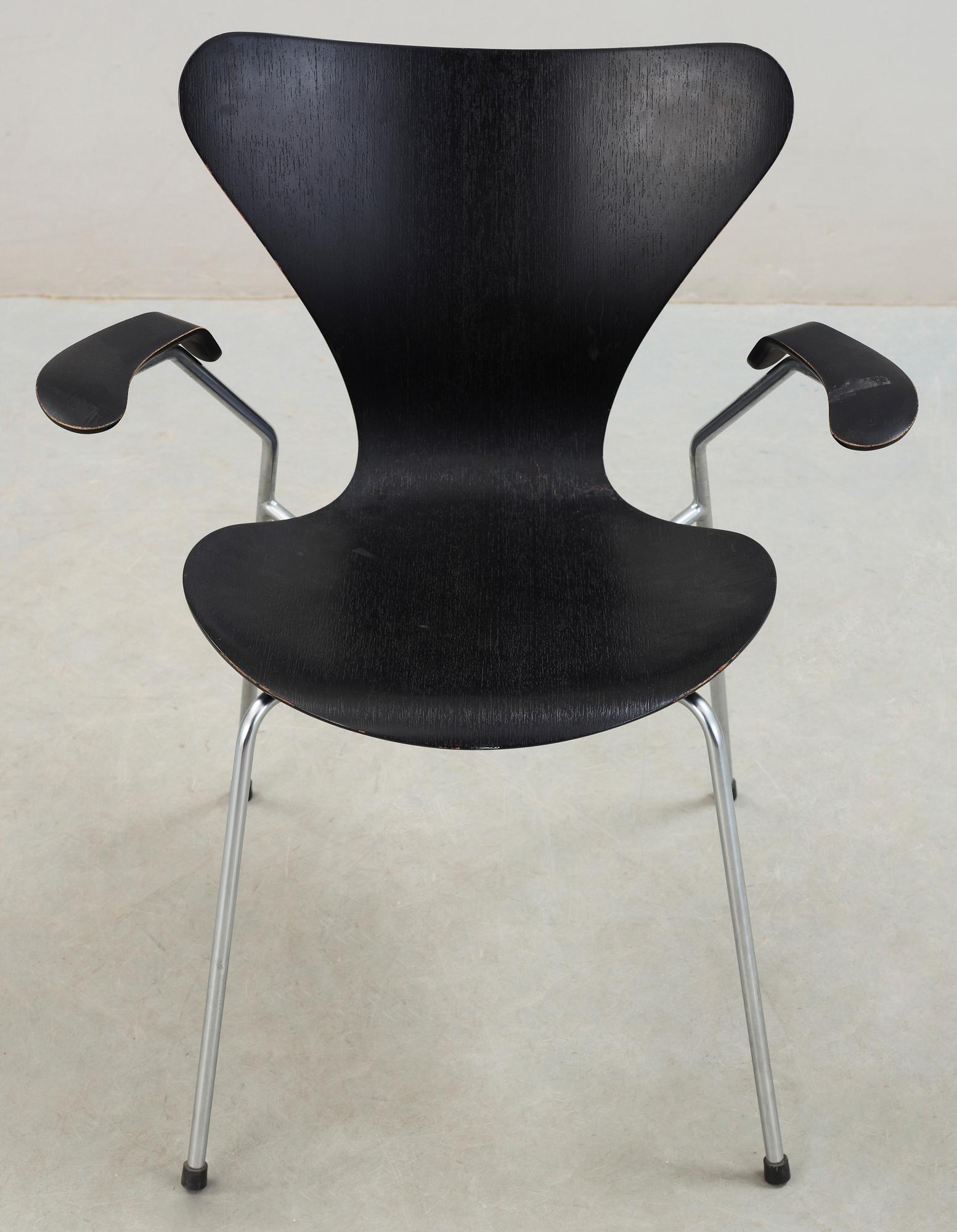 KARMSTOL, "Sjuan", Arne Jacobsen, Fritz Hansen,