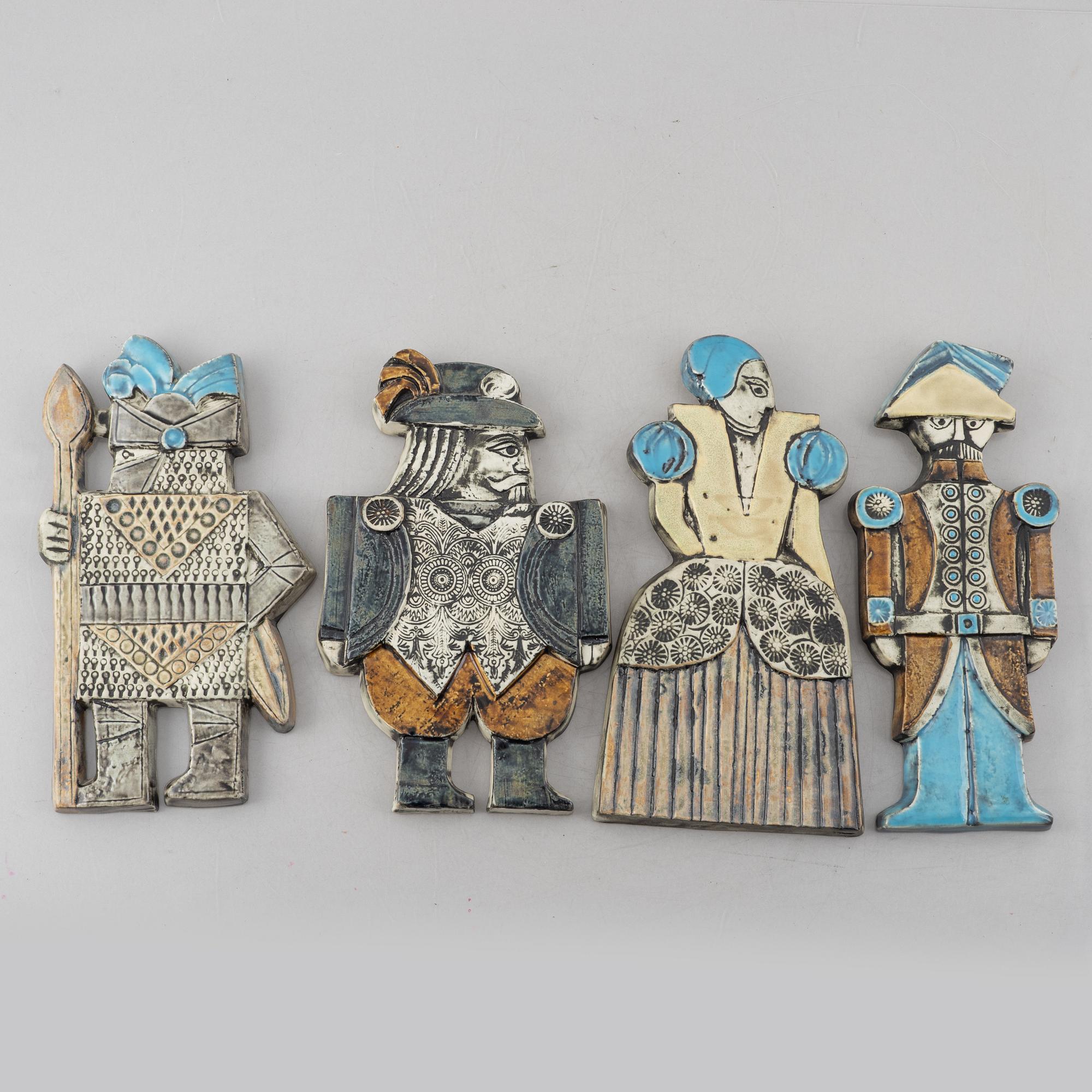 Lisa Larson, väggreliefer, 4 st, stengods, ur serien "Drabant", Gustavsberg.