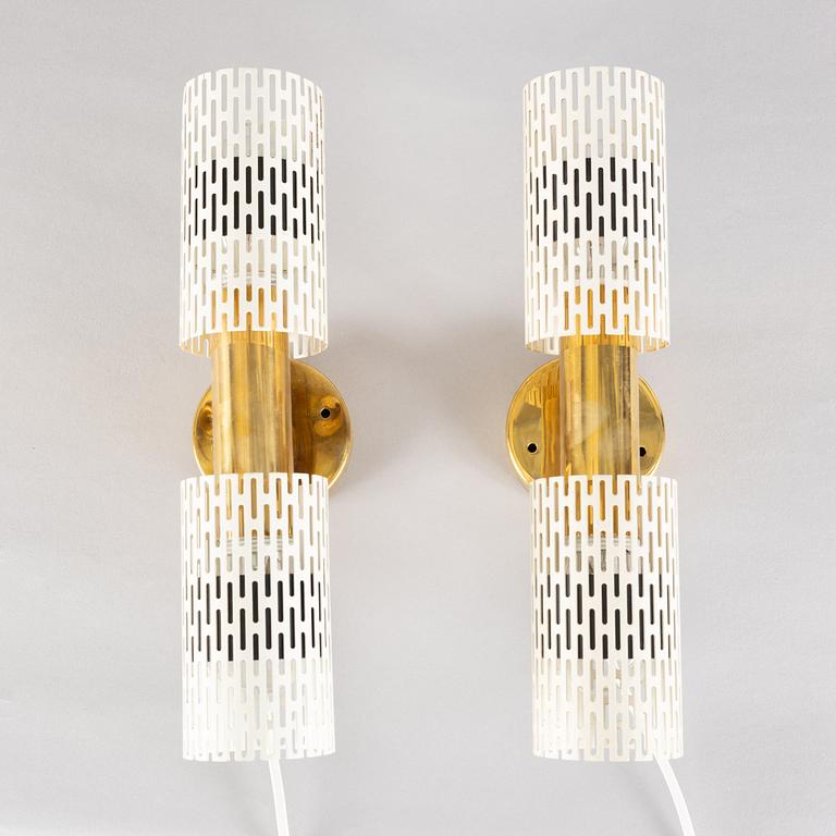 Harald Notini, a pair of wall lamps model "8820", Arvid Böhlmarks Lampfabrik, Stockholm, 1940s-50s.