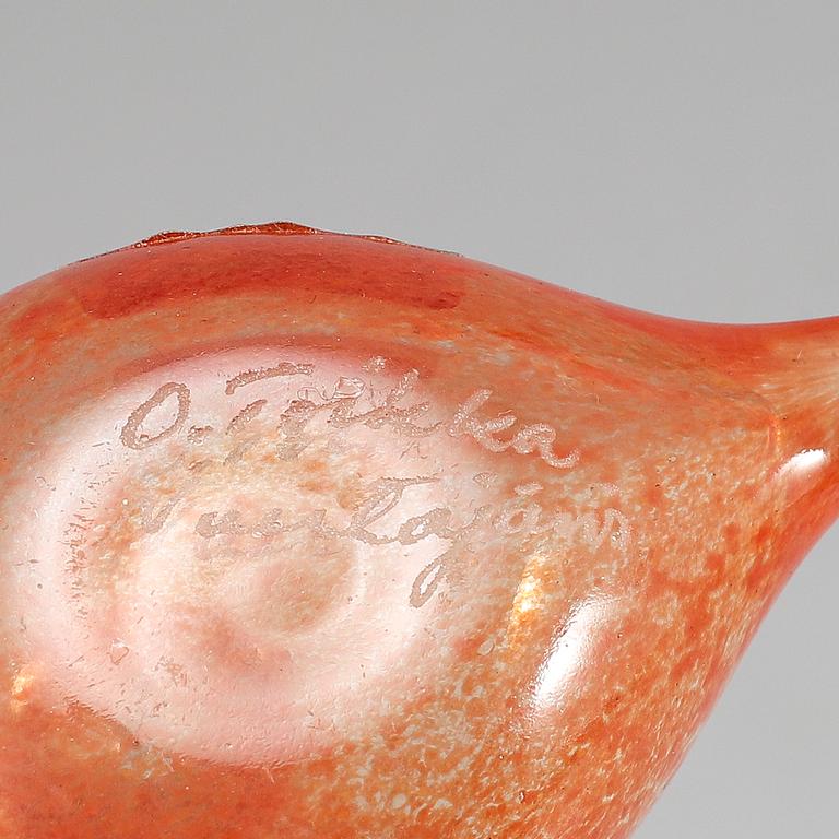 OIVA TOIKKA, glasfåglar, Red Golden-Crested Kinglet och Brown Golden-Crested Kinglet 1983, sign. O.Toikka, Nuutajärvi.