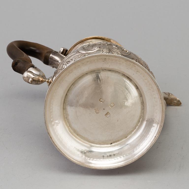 WILLIAM GRUNDY, KAFFEKANNA, rokoko, George III, silver, London, England, 1764.