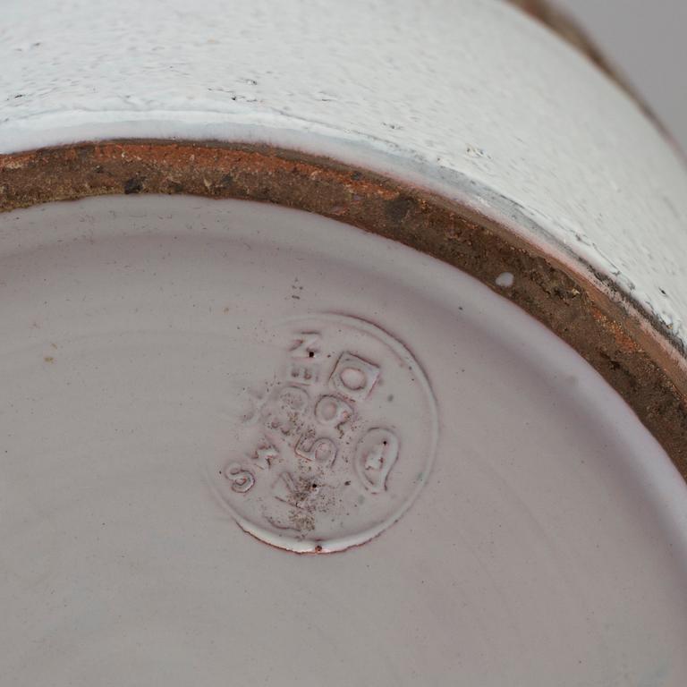 A Mari Simmulson earthenware vase from Upsala Ekeby, 1960s.