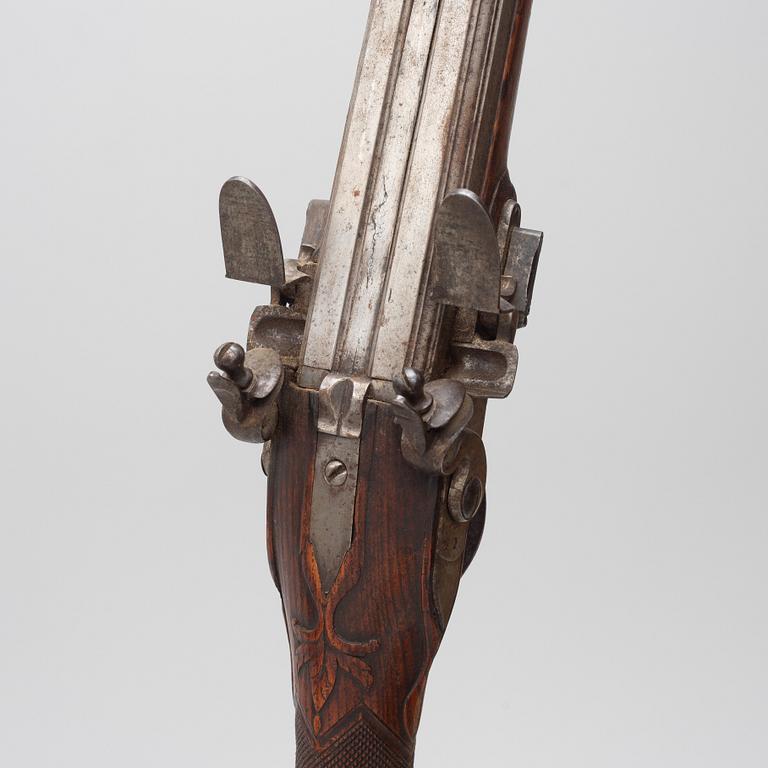 Flintlock gun, Swedish, double-barrelled, second half of the 18th century.