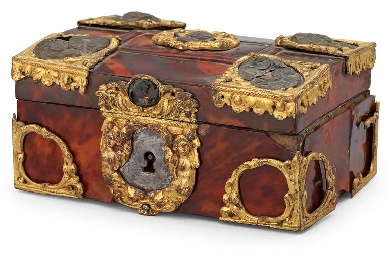 A Baroque 18th century tortoiseshell veneered casket.