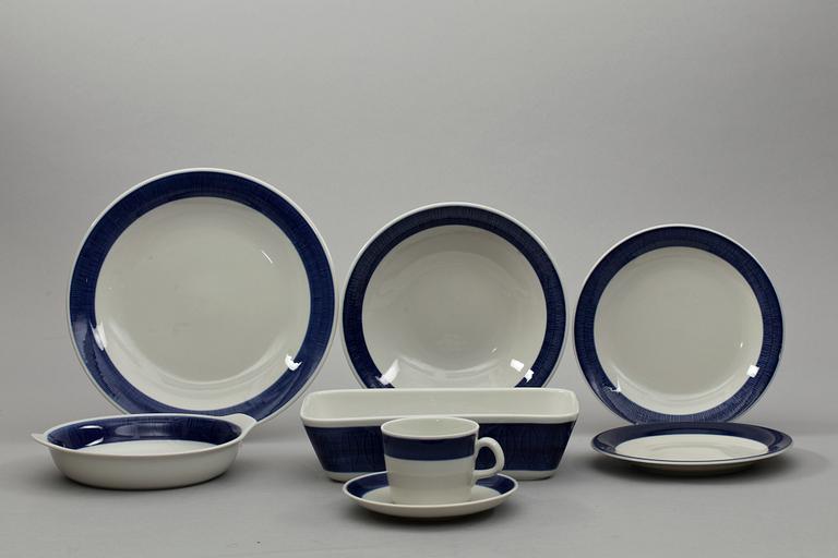 SERVIS, 57 delar, porslin, "Koka Blå", Hertha Bengtsson, Rörstrand, 1900-tal.