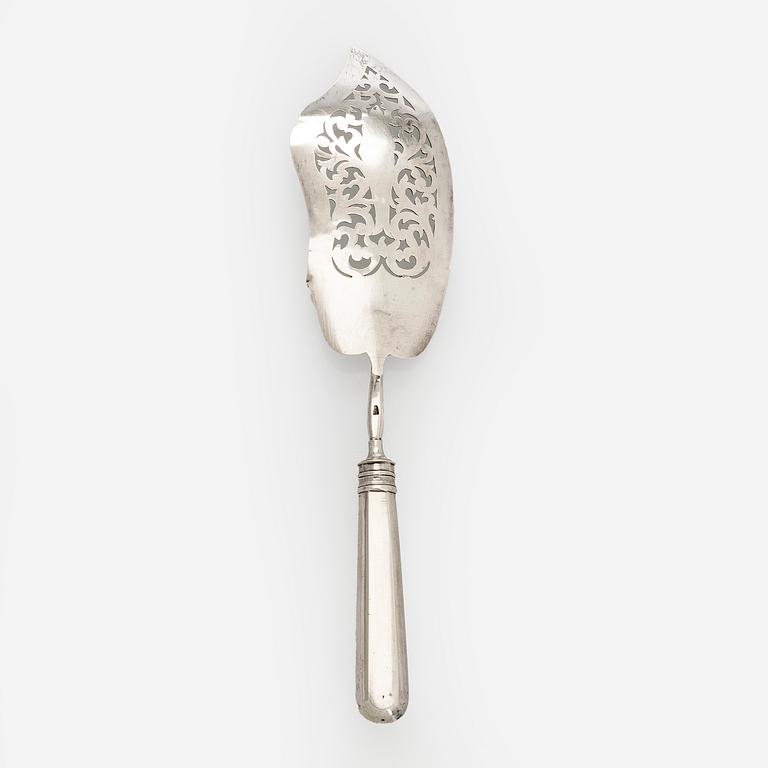 Kalaotin, hopeaa, Moskova 1865. Epäselvä mestarinleima.