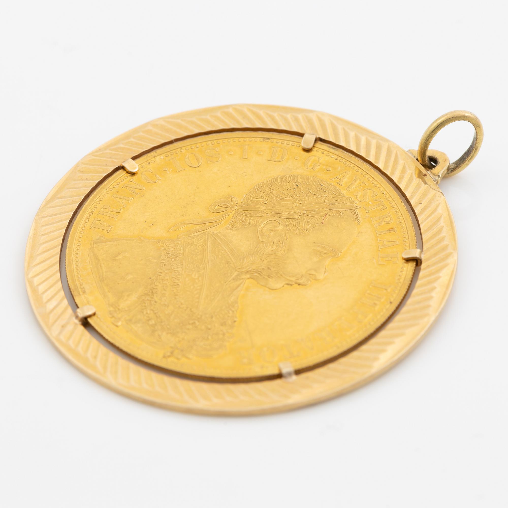 Gold coin. Austria-Hungary, 4 Ducat 1915, later striking, mounted as a pendant.
