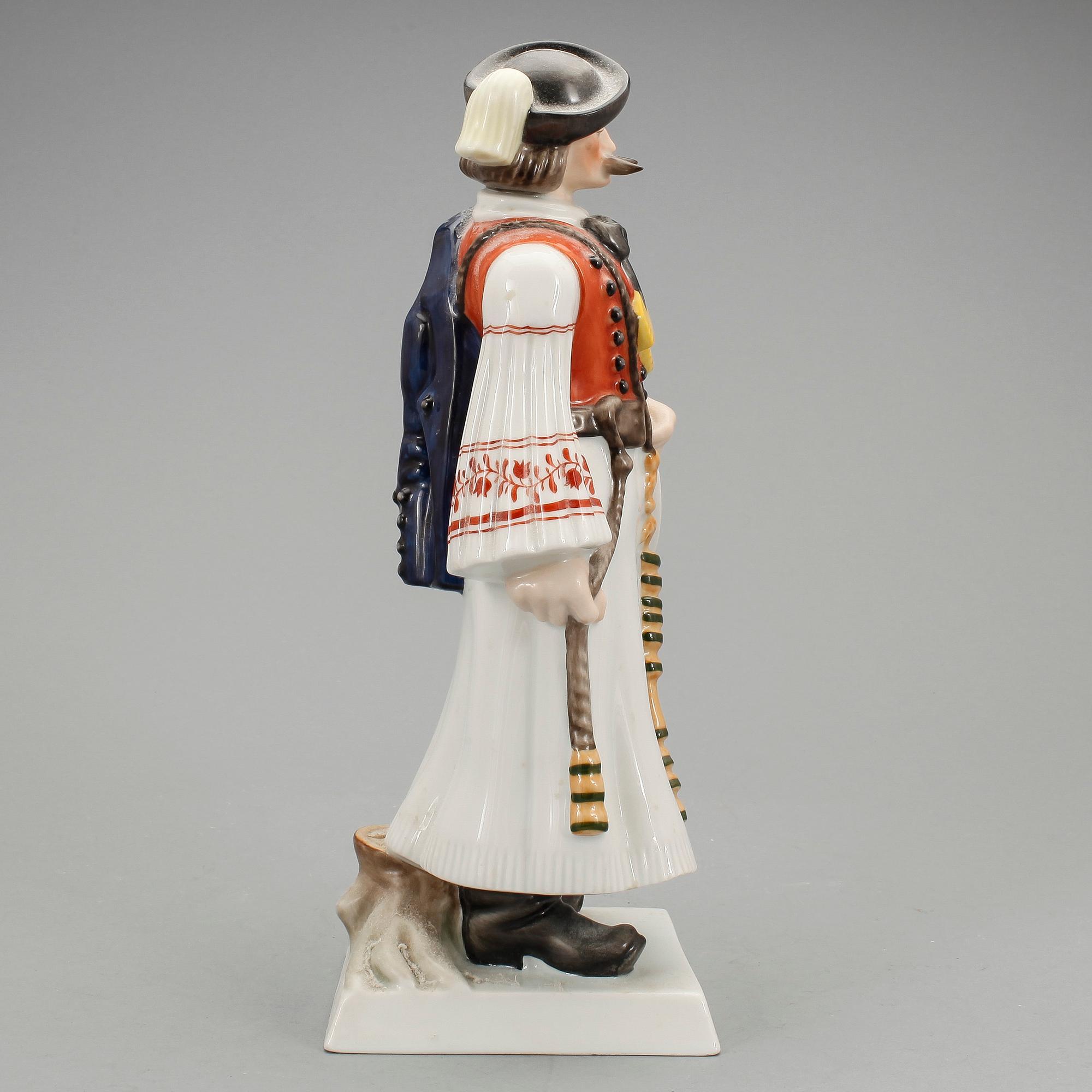 FIGURIN, porslin, Herend, Ungern, 1900-talets andra hälft.