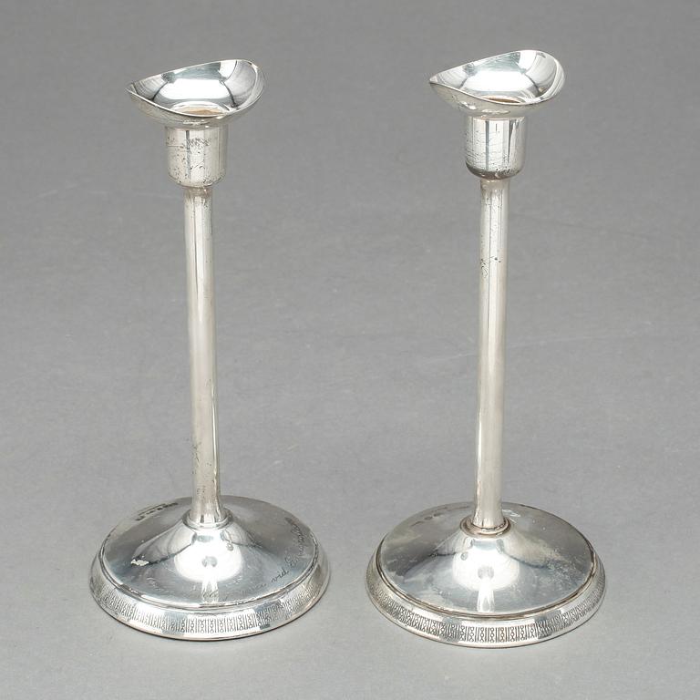 LJUSSTAKAR, ett par, silver, Ainar Axelsson, GAB, 1966.