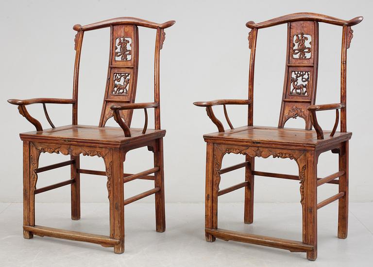 ARMLÄNSTOLAR, ett par, hardwood. Troligen 1900-tal.