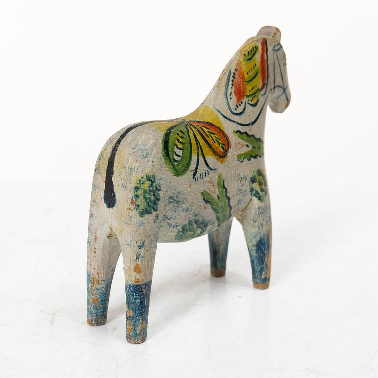 Dala horse, folk art, Nissergården, Vattnäs, dated 1925.