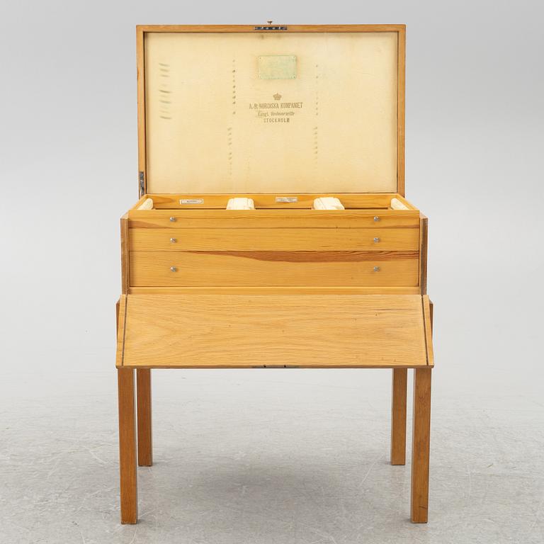 Nordiska Kompaniet, bestickschatull, 1900-talets mitt.