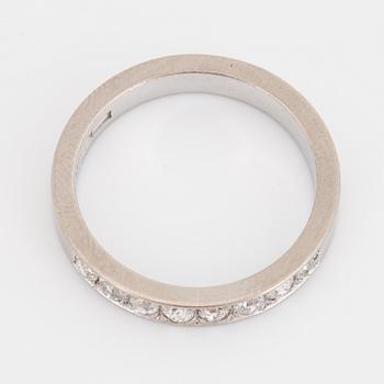 Old-cut diamond ring.