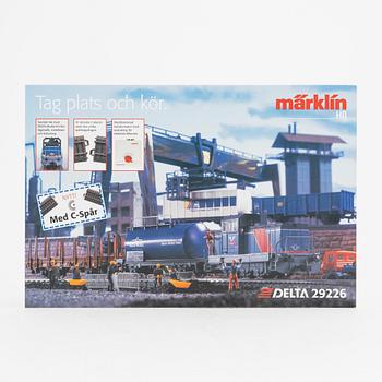 Märklin, Grundsats, H0, Delta 29226 med SJ diesellok V5 och 4 vagnar, i låda.