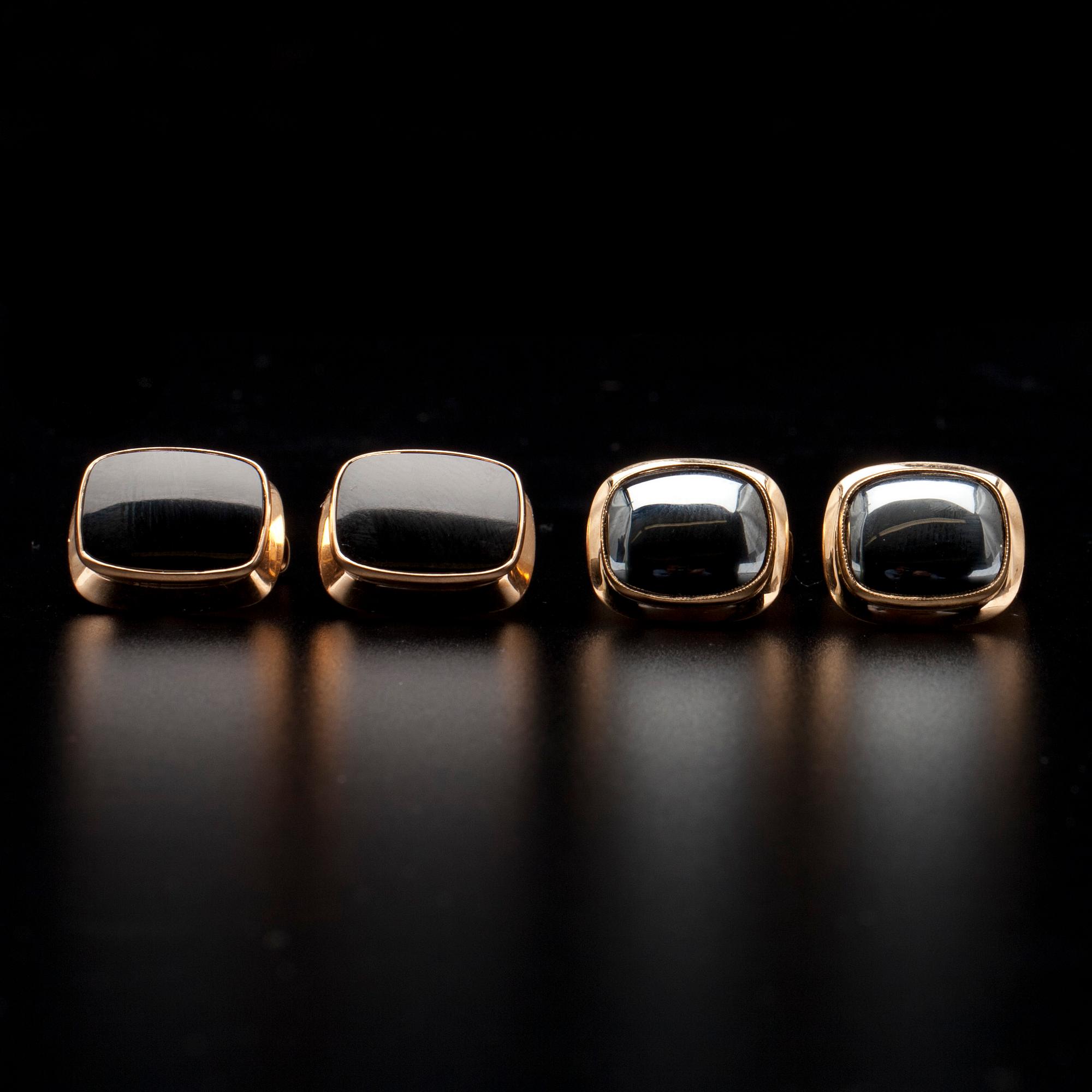 MANSCHETTKNAPPAR, 2 par, guld 14K, hematit och onyx, finska stämplar 1960-tal. Vikt 16,2 g.