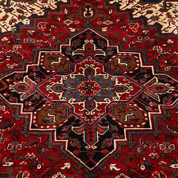Matta, Old Heriz, ca 270 x 190 cm.