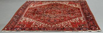 A carpet, semi-antique/old Heriz, ca 340 x 256 cm.