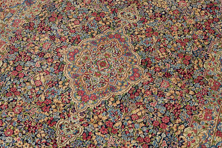 Carpet Kerman-Patina approx. 361 x 237 cm.