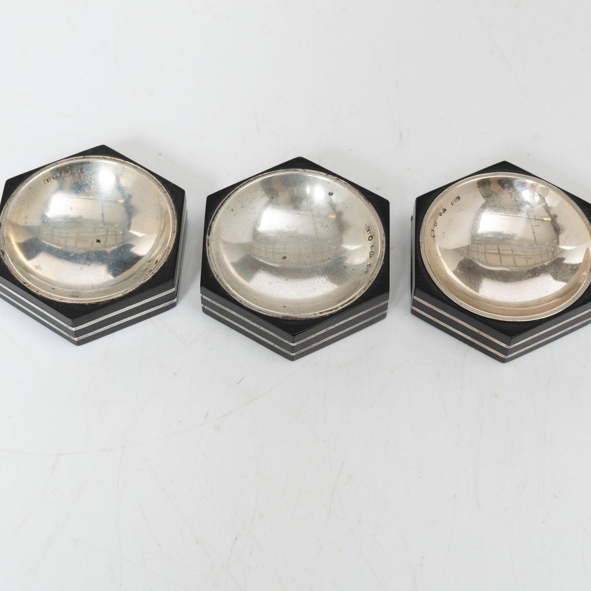 Saltkar, 3 st, silver och bakelit, GAB, Stockholm 1935-36.