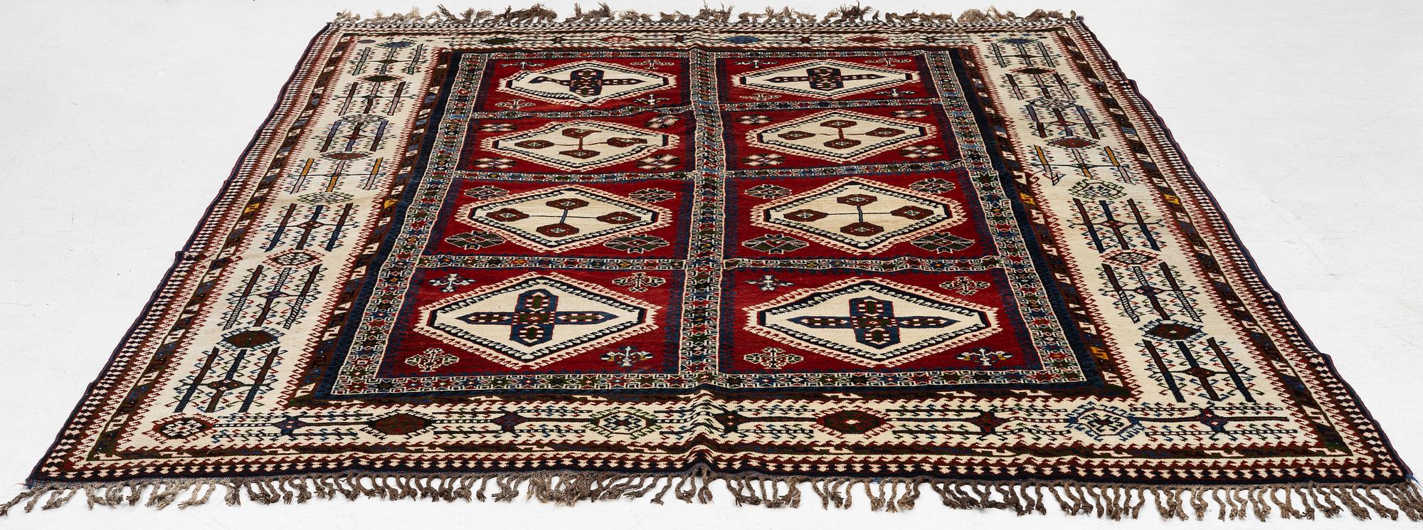A carpet, Qashqai 'Shekarlou', approx. 300 x 226 cm.