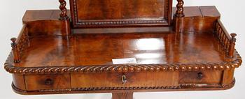 SPEGELBORD, senempir/gotiskstil, 1800-tal.