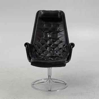 Bruno Mathsson, a Jetson swivel easy chair.