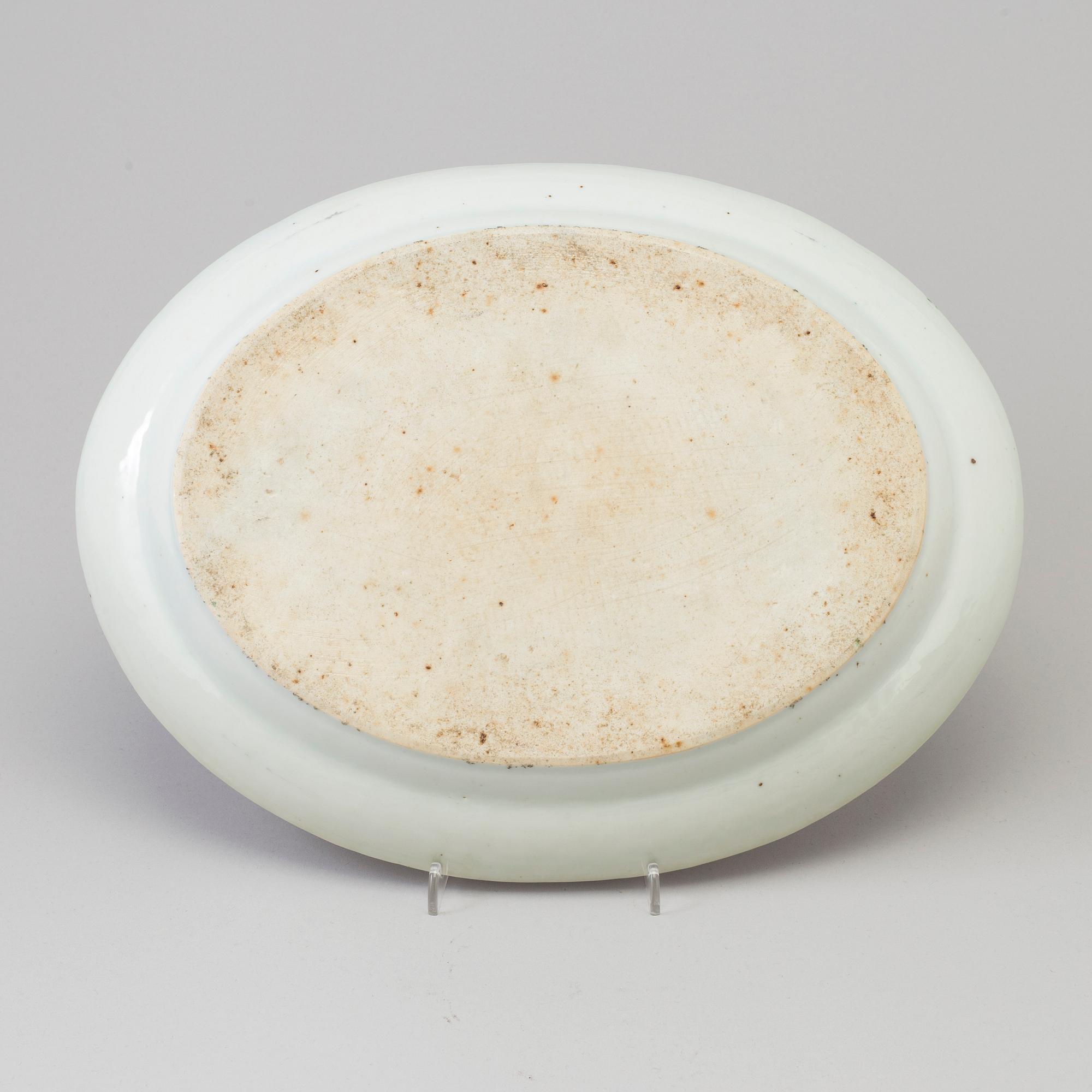 TERRINFAT, porslin. Kanton, Qingdynastin, 1800-tal.