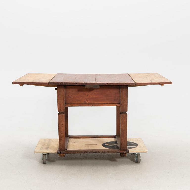 Kitchen Table/Work Table circa 1900.