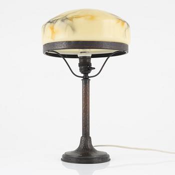 An Art Nouveau table light, early 20th century.