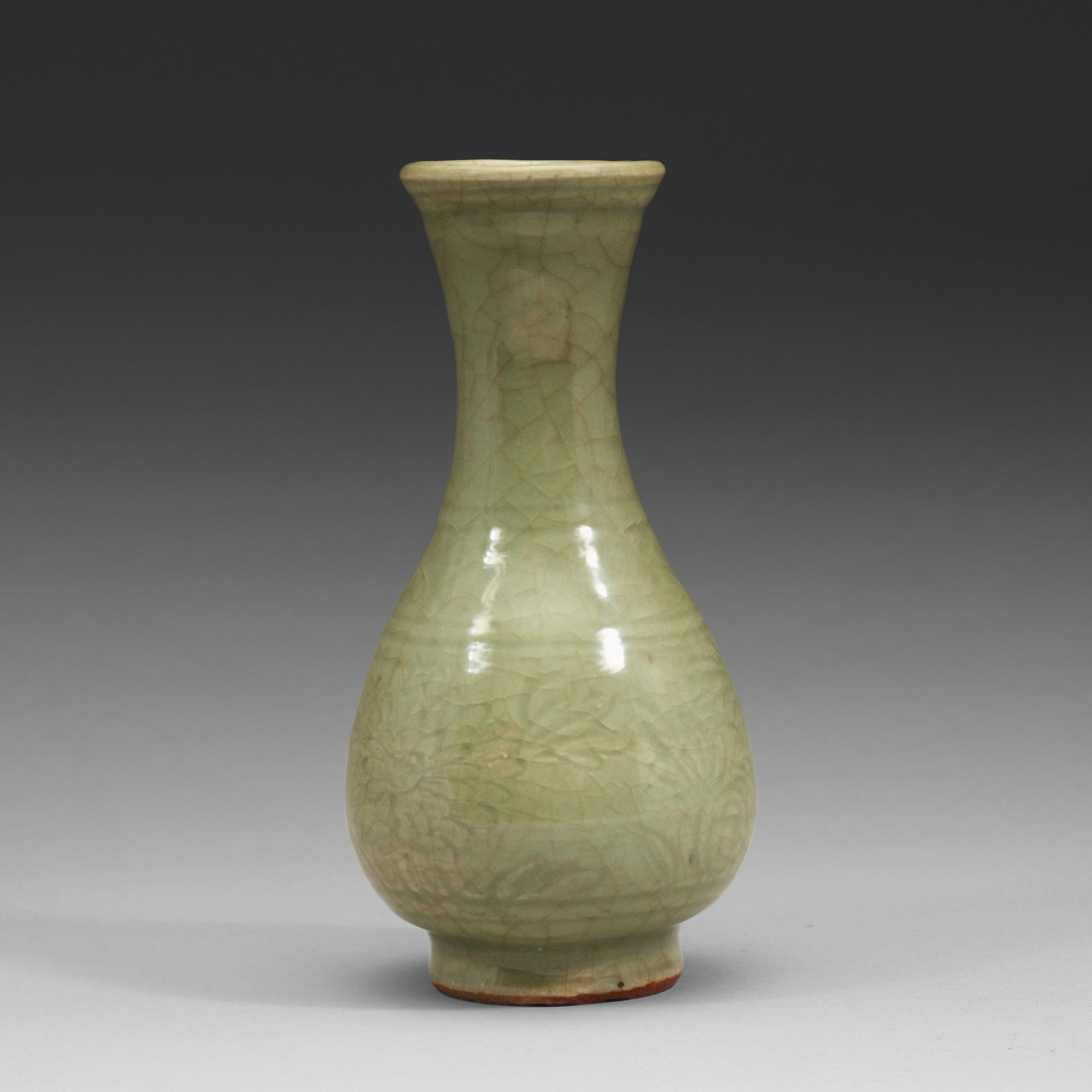 A celadon glazed vase, Ming dynasty (1368-1644).