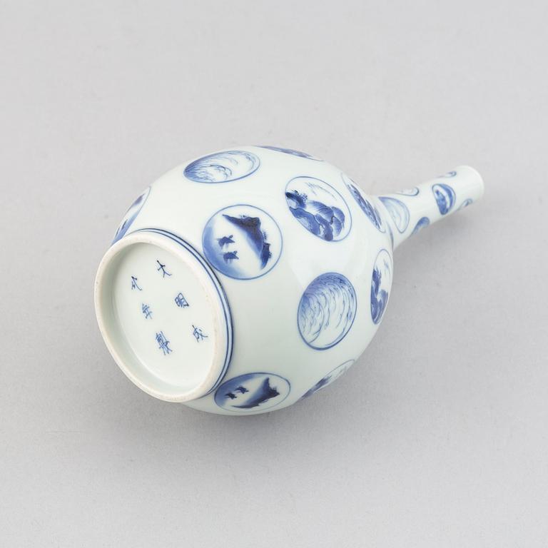 A Japanese blue and white 'Arita ware' bottle vase, 19th century.