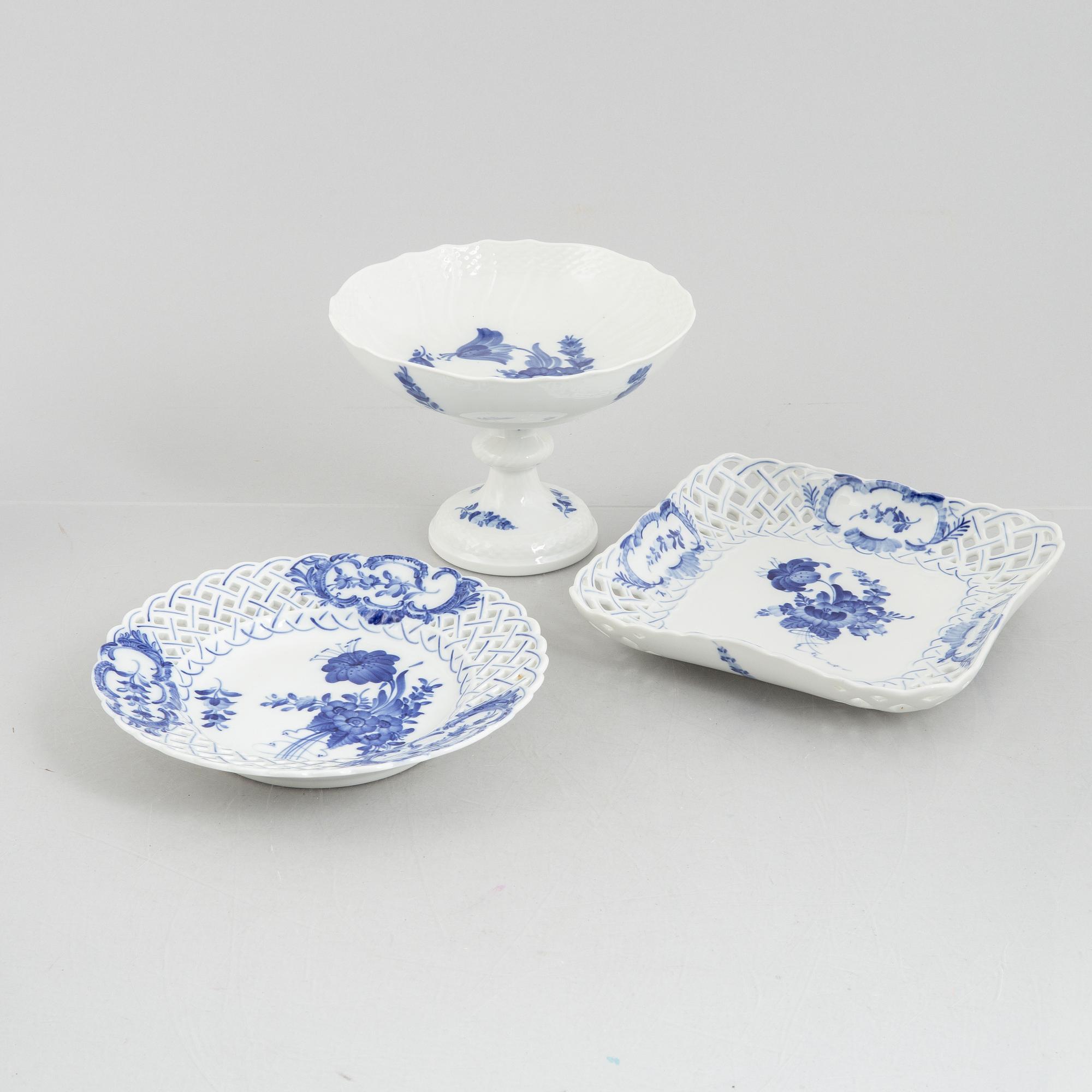 Royal Copenhagen, mat- och kaffeservis, porslin, 108 delar, "Blå blomst", Danmark.